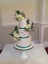 green & white wedding cake